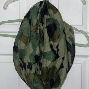Camo infinity scarf